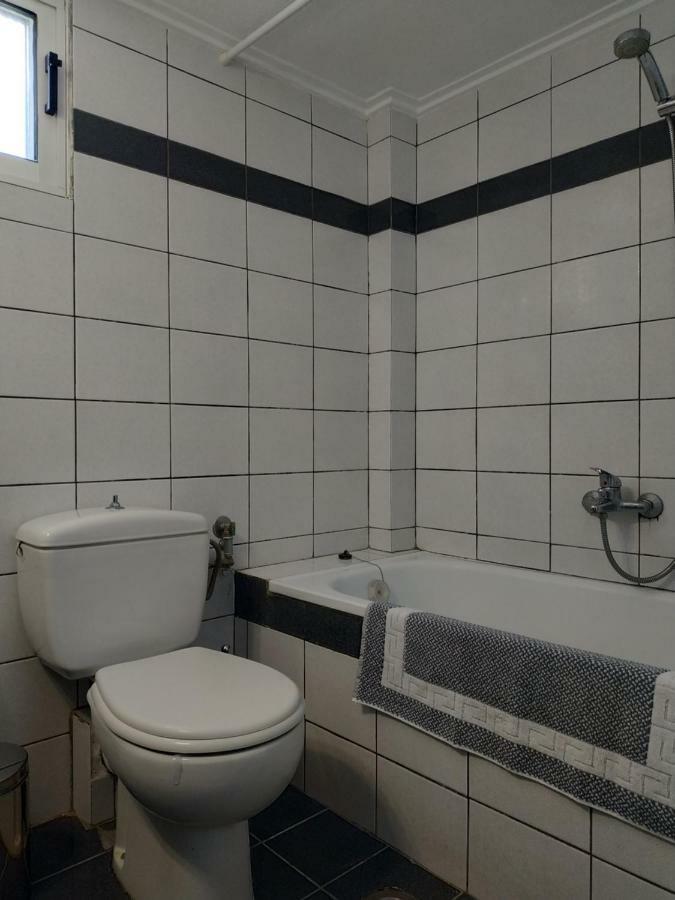 Epavlis Apartment เนอาเปรามอส ภายนอก รูปภาพ
