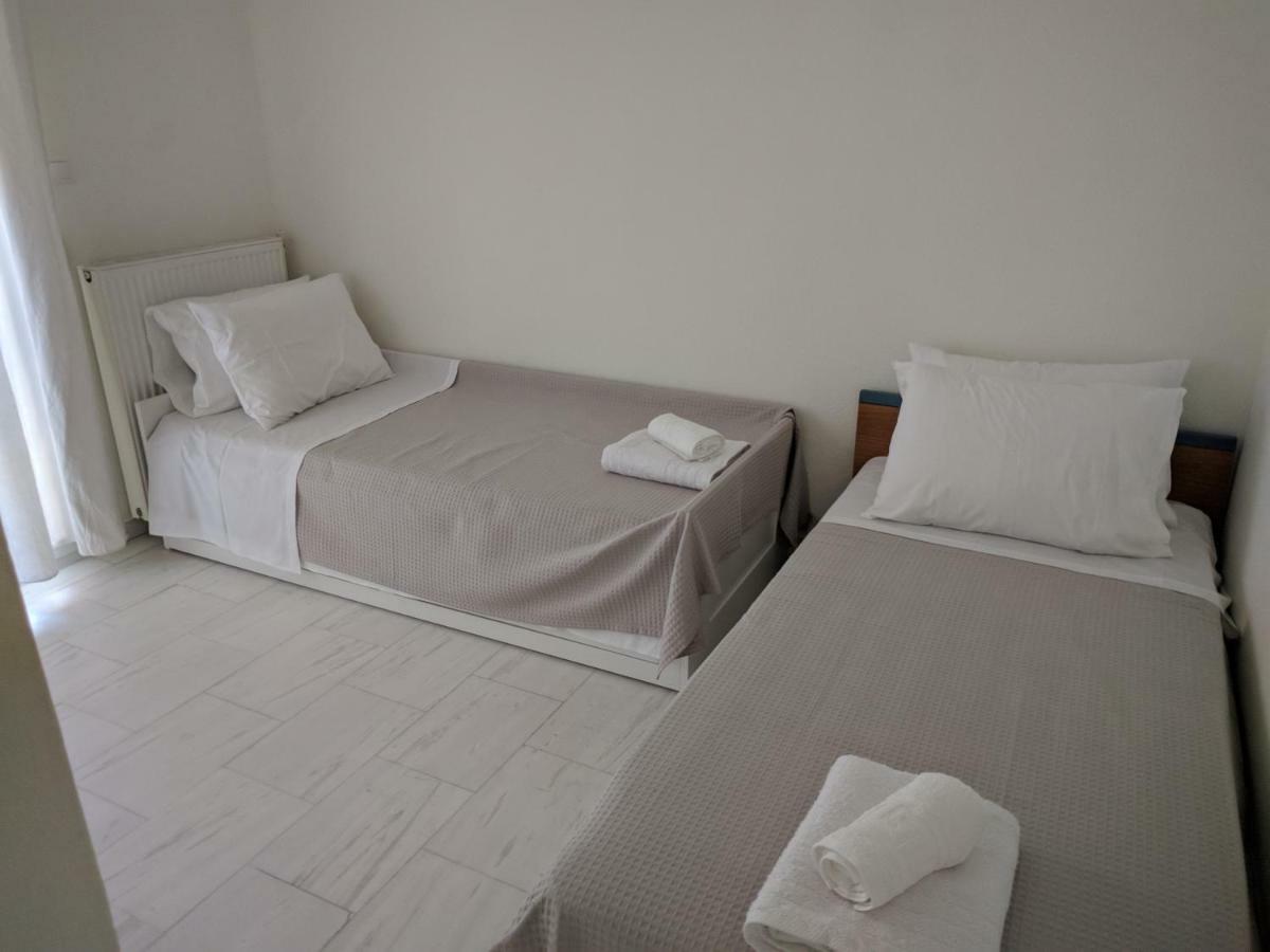 Epavlis Apartment เนอาเปรามอส ภายนอก รูปภาพ